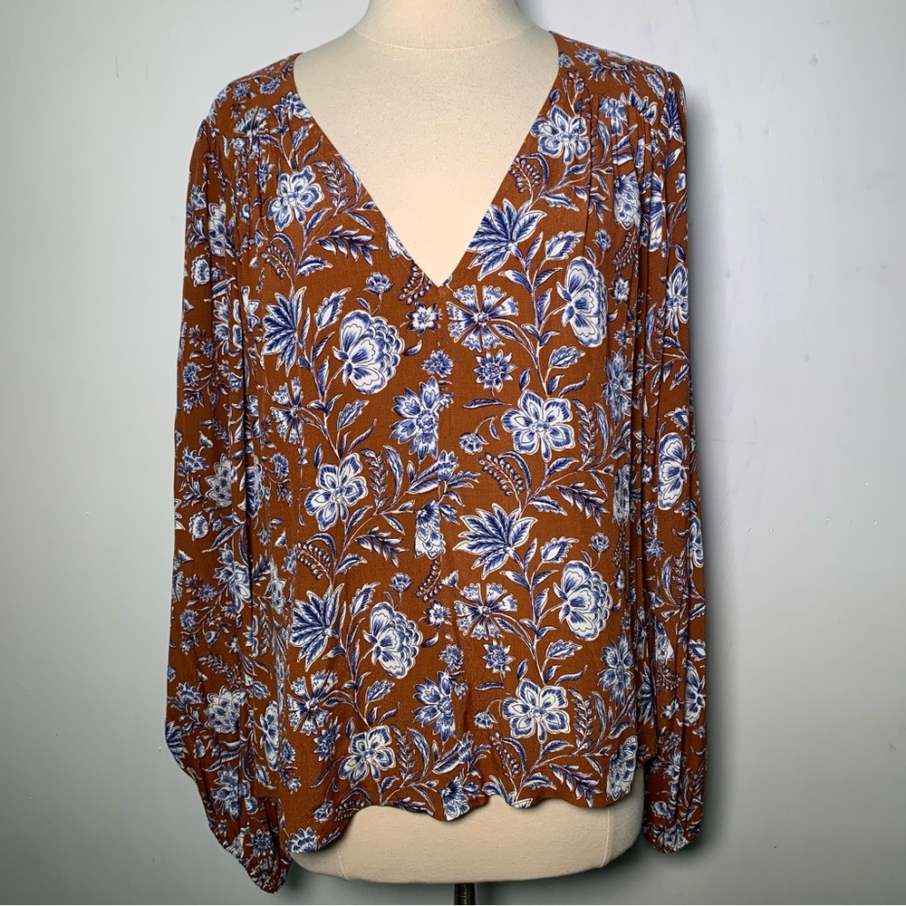 GAP Brown blue floral print Long Sleeve Blouse with VNeckline Size XL rayon boho